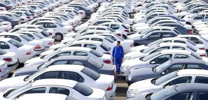 انفجار قیمت ها در بازار خودرو ۲۴ بهمن 1 بازار خودرو