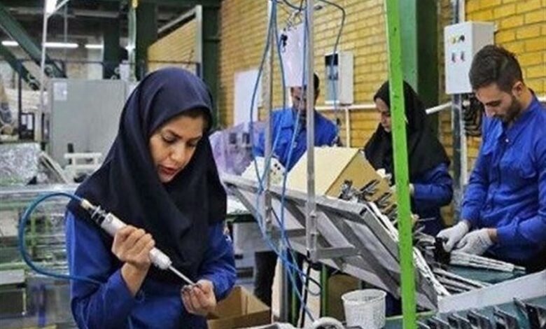 کاهش نرخ بیکاری جوانان؛ پیامد تحول جمعیتی، نه بهبود اقتصادی! 1 نرخ بیکاری جوانان