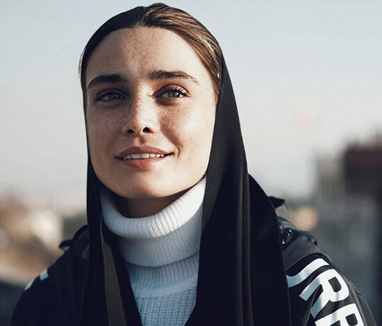 تینا آخوندتبار با این تصاویر دوباره ژست هنری گرفت 1 تینا آخوندتبار