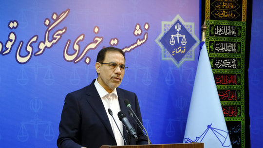 دو قاضی دیوان عالی با چند گلوله به شهادت رسیدند؟ 1 قاضی