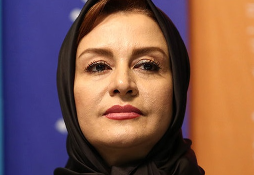 تیپ و استایل ساده و مشکی مریلا زارعی در قم 1 مریلا زارعی