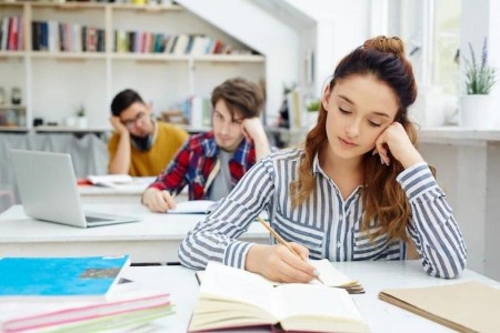 نکاتی کلیدی برای موفقیت تحصیلی در دوران نوجوانی 1 تحصیلی