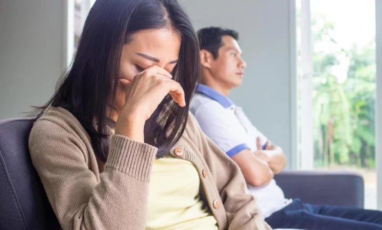 چگونه با همسر منزوی برخورد کنیم؟ 1 منزوی