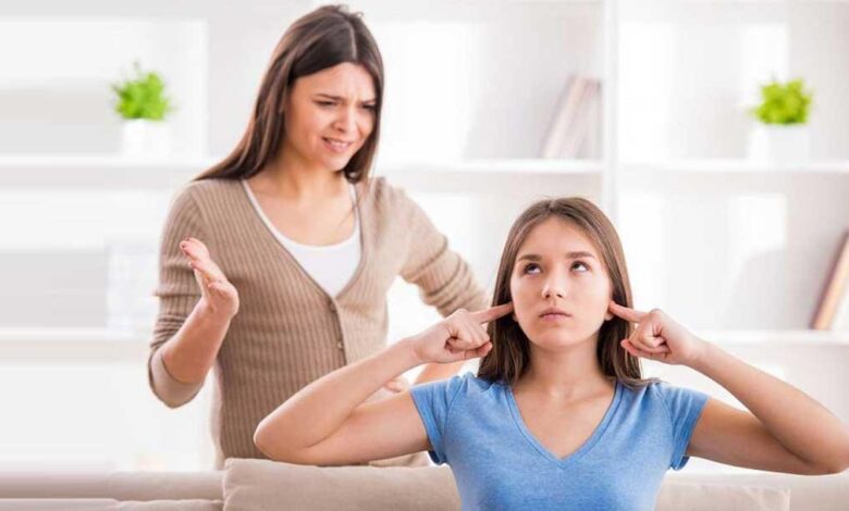 چگونه با چالش های نوجوانی مقابله کنیم؟ 1 نوجوان