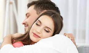 چطور با همسرمان عشق بازی کنیم ؟نکات کلیدی برای تحریک و صمیمیت بیشتر 1 عشق بازی