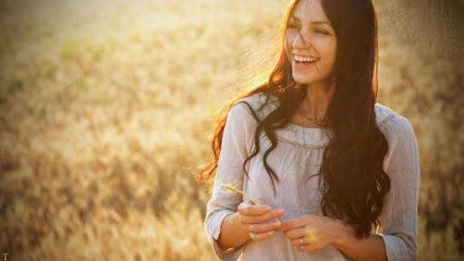 ۹ ویژگی کلیدی یک دختر ایدهآل برای ازدواج که هر مردی باید بشناسد 1 دختر