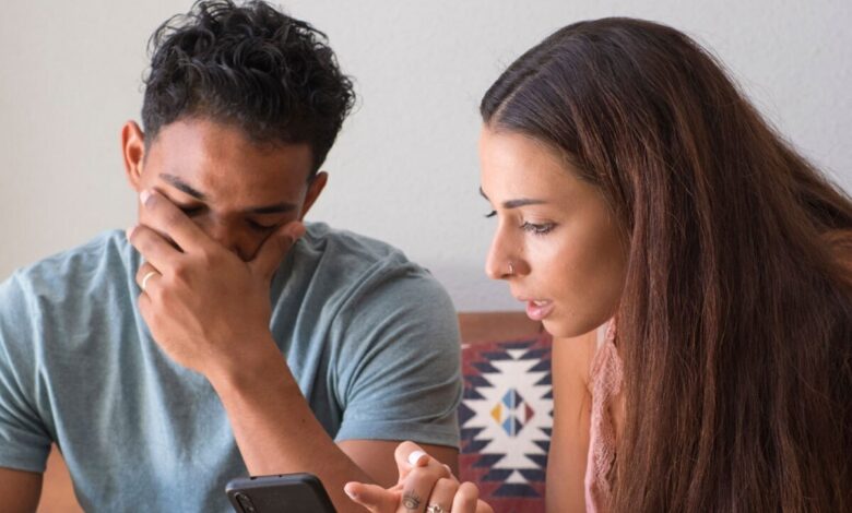 چگونه خرده خیانت، زندگی عاطفی را نابود میکند؟ 1 خیانت